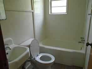 2110 Elm Ln in Manhattan, KS - Building Photo - Building Photo