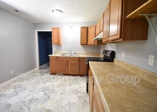 7546 Southgate Rd in Fayetteville, NC - Building Photo - Building Photo