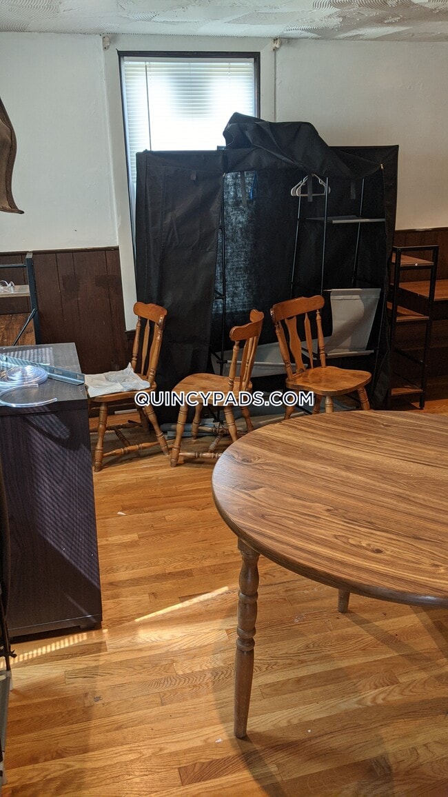 14 Johnson Ave-Unit -1 in Quincy, MA - Building Photo - Building Photo