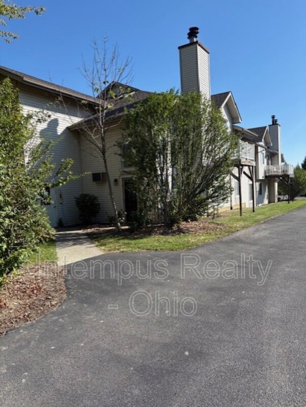 property at 3860 Mercedes Pl