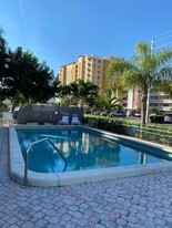 3200 NE 10th St, Unit 5 in Pompano Beach, FL - Building Photo