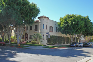 367 N Sierra Bonita Ave Apartments