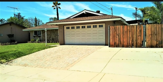 9358 Burning Tree Way in Santee, CA - Building Photo - Building Photo