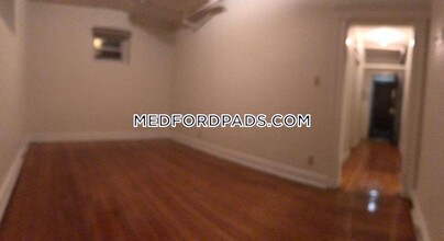 53 Fellsway W in Medford, MA - Building Photo - Building Photo
