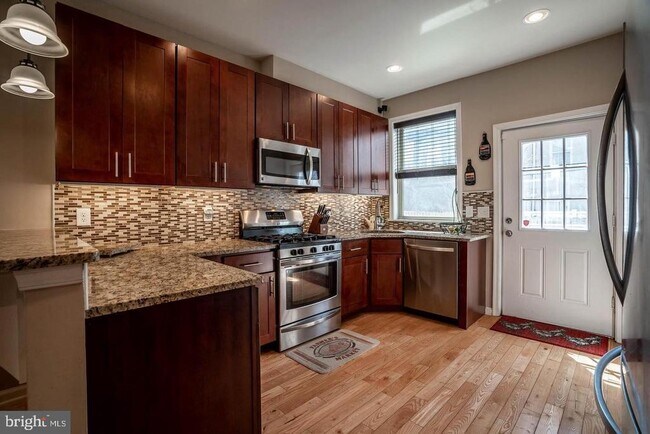 1720 Annin St in Philadelphia, PA - Building Photo - Building Photo