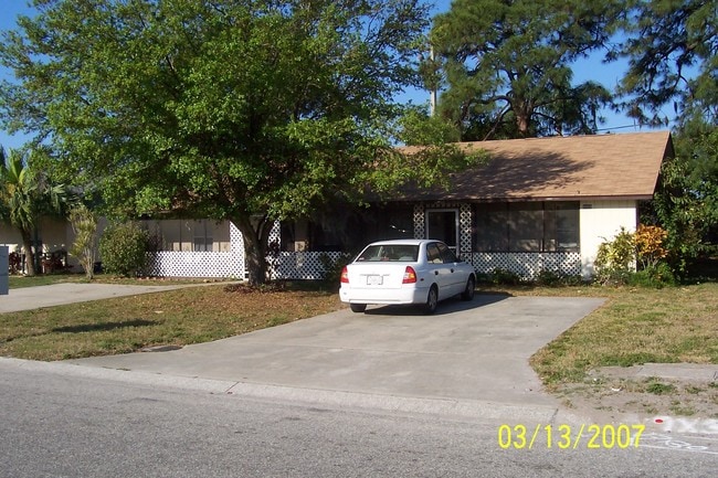 Heritage Pines in Bradenton, FL - Foto de edificio - Building Photo