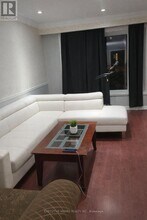 6 Manderley Pl in Brampton, ON - Building Photo - Building Photo