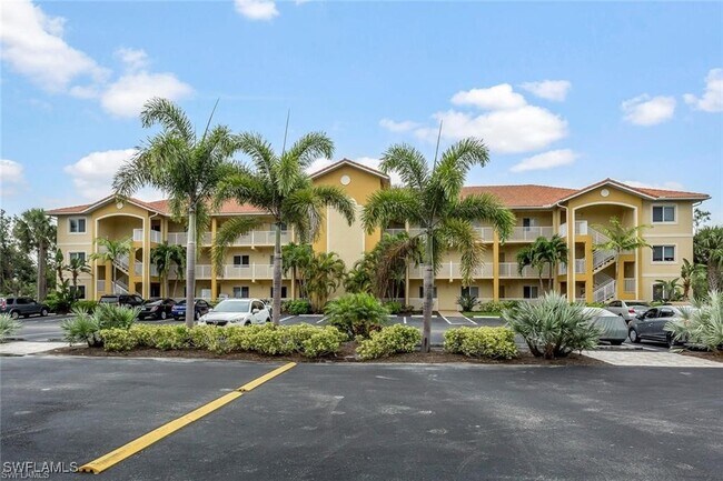 10020 Maddox Ln in Bonita Springs, FL - Building Photo - Building Photo