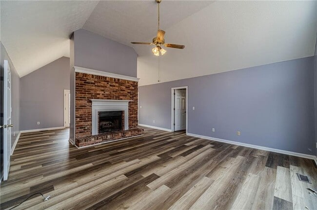 3101 Brooks Dr in Snellville, GA - Building Photo - Building Photo