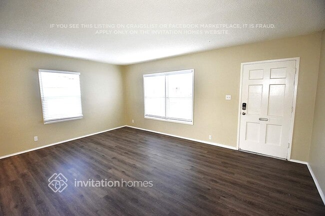 3375 Fashion Ave in Long Beach, CA - Building Photo - Building Photo