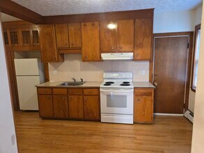 13 Mill St, Unit 1F in Arlington, MA - Building Photo - Building Photo