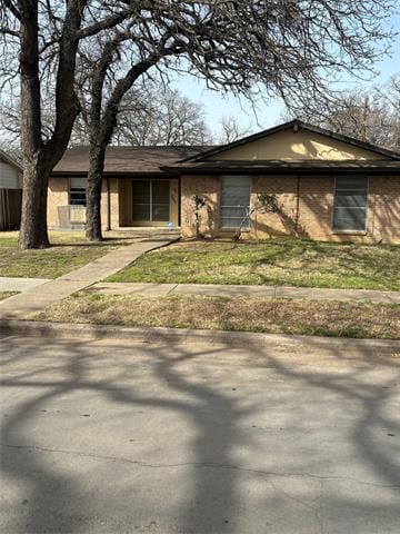 725 Pleasant Hills Dr in Dallas, TX - Foto de edificio