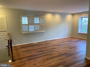 9358 Neil Rd in Philadelphia, PA - Building Photo - Building Photo