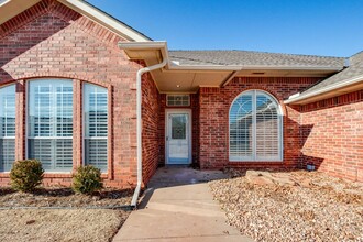 15921 Sheffield Blvd in Edmond, OK - Building Photo - Building Photo