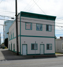 6313 E Mckinley Ave in Tacoma, WA - Foto de edificio - Building Photo