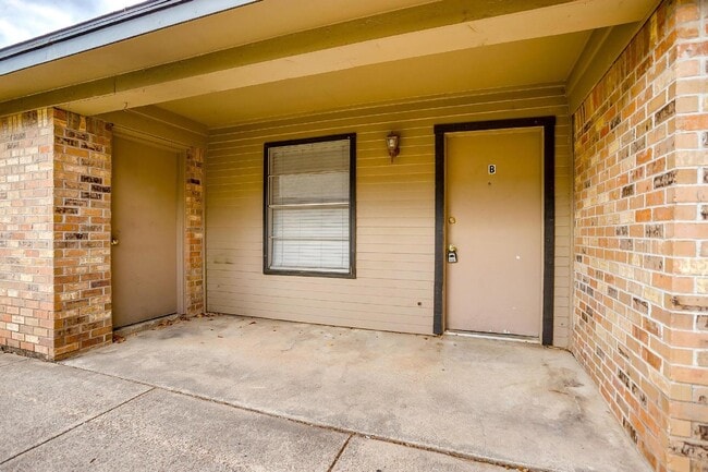 property at 1217 Kimbrough St