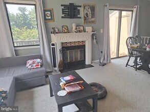 9814 Hellingly Pl in Montgomery Village, MD - Building Photo - Building Photo