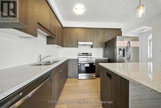 property at 39 Rivergreen Cres