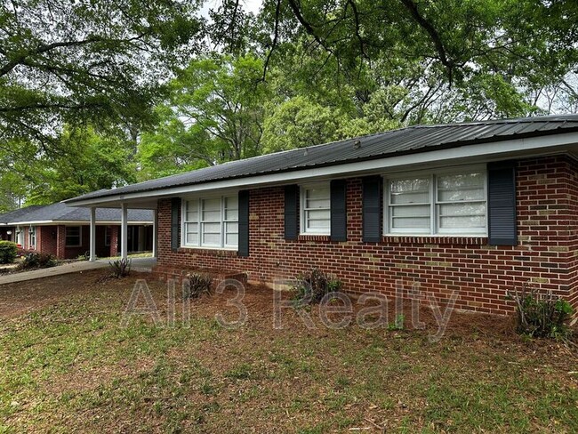 property at 4007 Marquette Dr