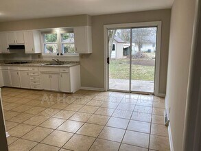 1468 E Seminole St in Springfield, MO - Building Photo - Building Photo