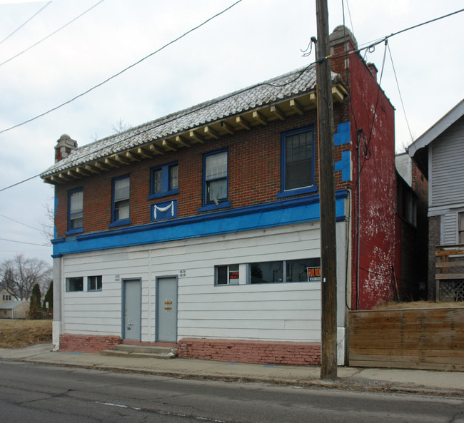 1630 W Bancroft St in Toledo, OH - Building Photo - Building Photo