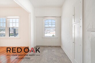 3918 Beverly Blvd, Unit 603 in Los Angeles, CA - Building Photo - Building Photo