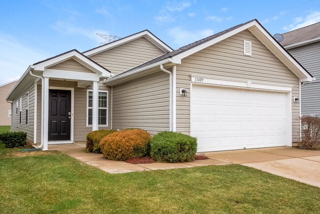 11409 Cuyahoga Dr in Indianapolis, IN - Foto de edificio - Building Photo
