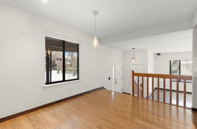 228 Sandcastle Ky in Secaucus, NJ - Foto de edificio - Building Photo