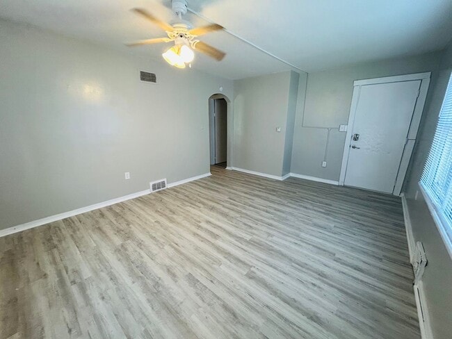 property at 202-204 E Maple St