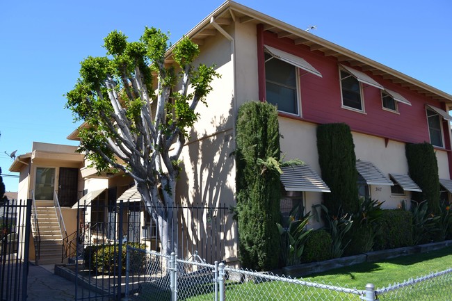 3517 S Sepulveda Blvd in Los Angeles, CA - Building Photo - Primary Photo