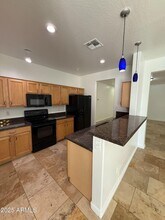 7024 W Alta Vista Rd in Phoenix, AZ - Building Photo - Building Photo