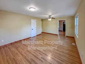 214 Rogers Ave in Greenville, SC - Building Photo - Building Photo