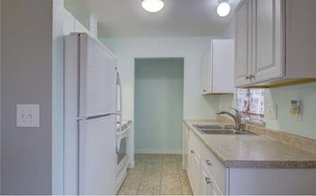 1641 Bowmont Ave, Unit 1641 Bowmont Ave in Kelso, WA - Foto de edificio - Building Photo