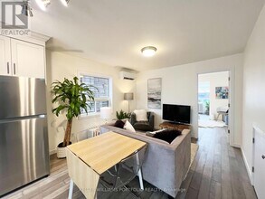 93 Northland Ave in Toronto, ON - Building Photo - Building Photo