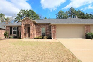 5058 Shiloh Ridge Dr in Tyler, TX - Building Photo