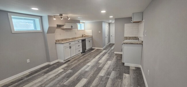 property at 419 N Main St