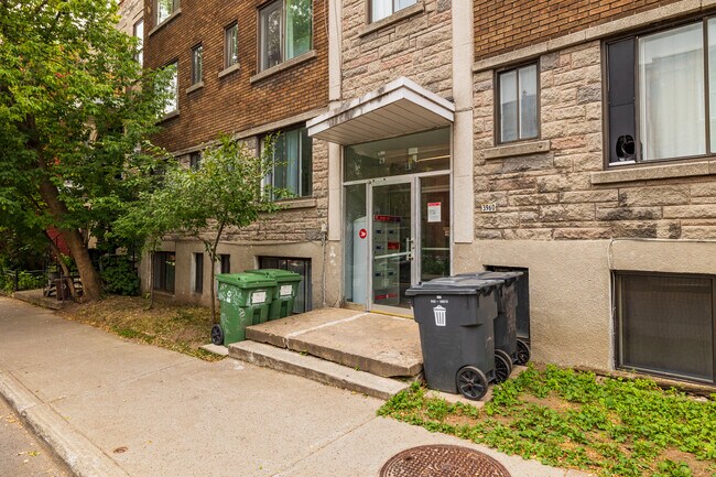 3960 Clark Rue in Montréal, QC - Building Photo - Building Photo