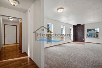 2040 W Lundy Blvd in Post Falls, ID - Building Photo - Building Photo