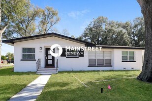 2024 10th St NW in Winter Haven, FL - Building Photo