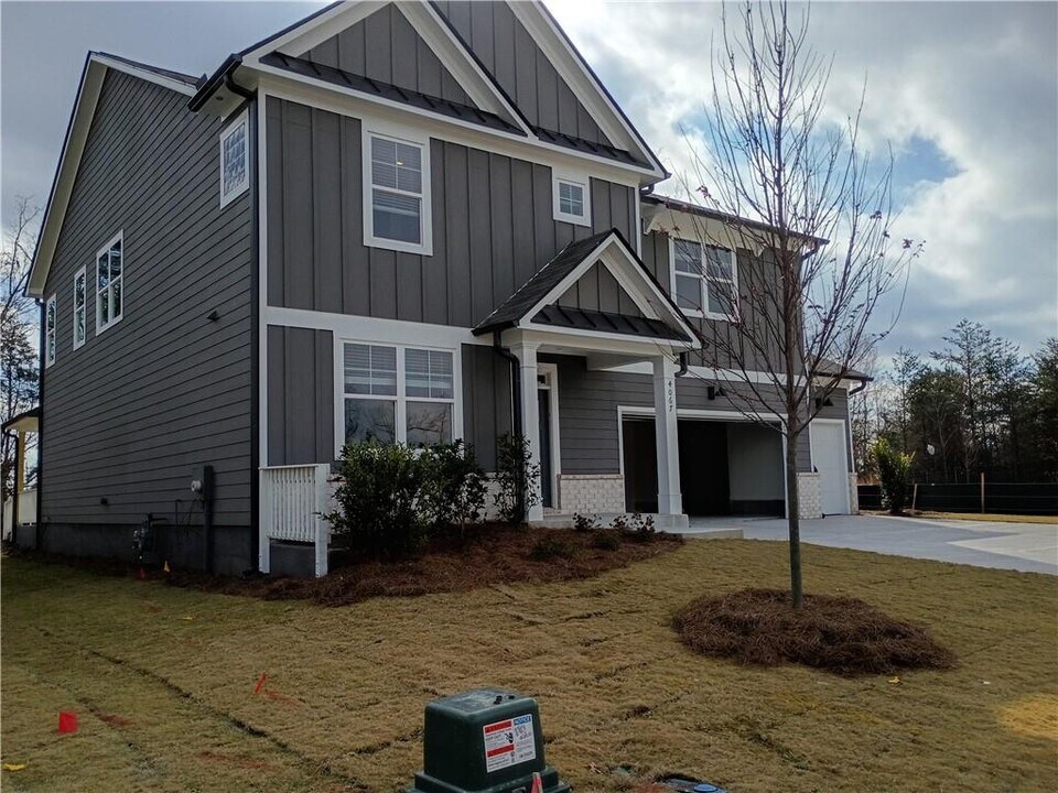 4067 Peregrine Wy in Gainesville, GA - Building Photo