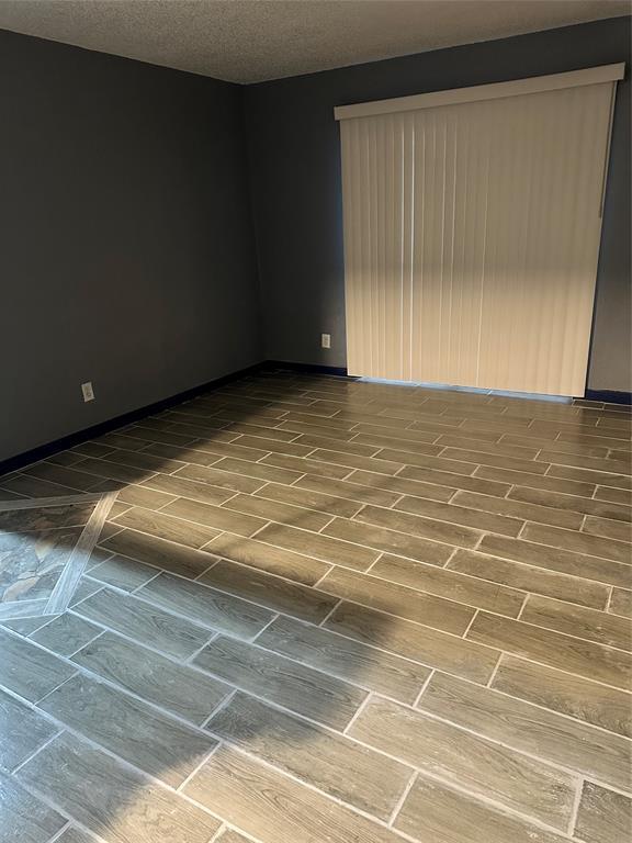 property at 12615 Brookglade Cir