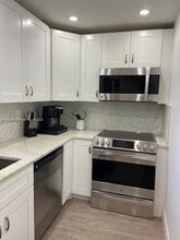 3201 SE 14th St in Pompano Beach, FL - Building Photo - Building Photo