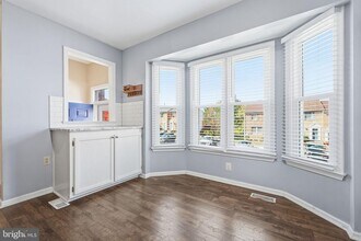 1109 Oak View Dr in Mount Airy, MD - Building Photo - Building Photo