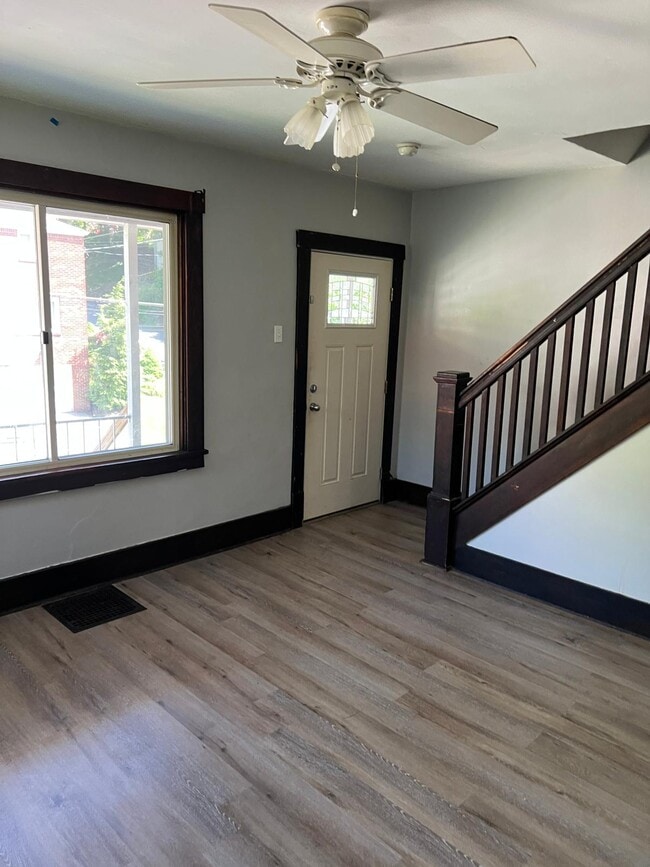 749 Hampshire Ave in Pittsburgh, PA - Building Photo - Building Photo