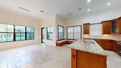 4046 NW 85th Ave in Pembroke Pines, FL - Building Photo - Building Photo