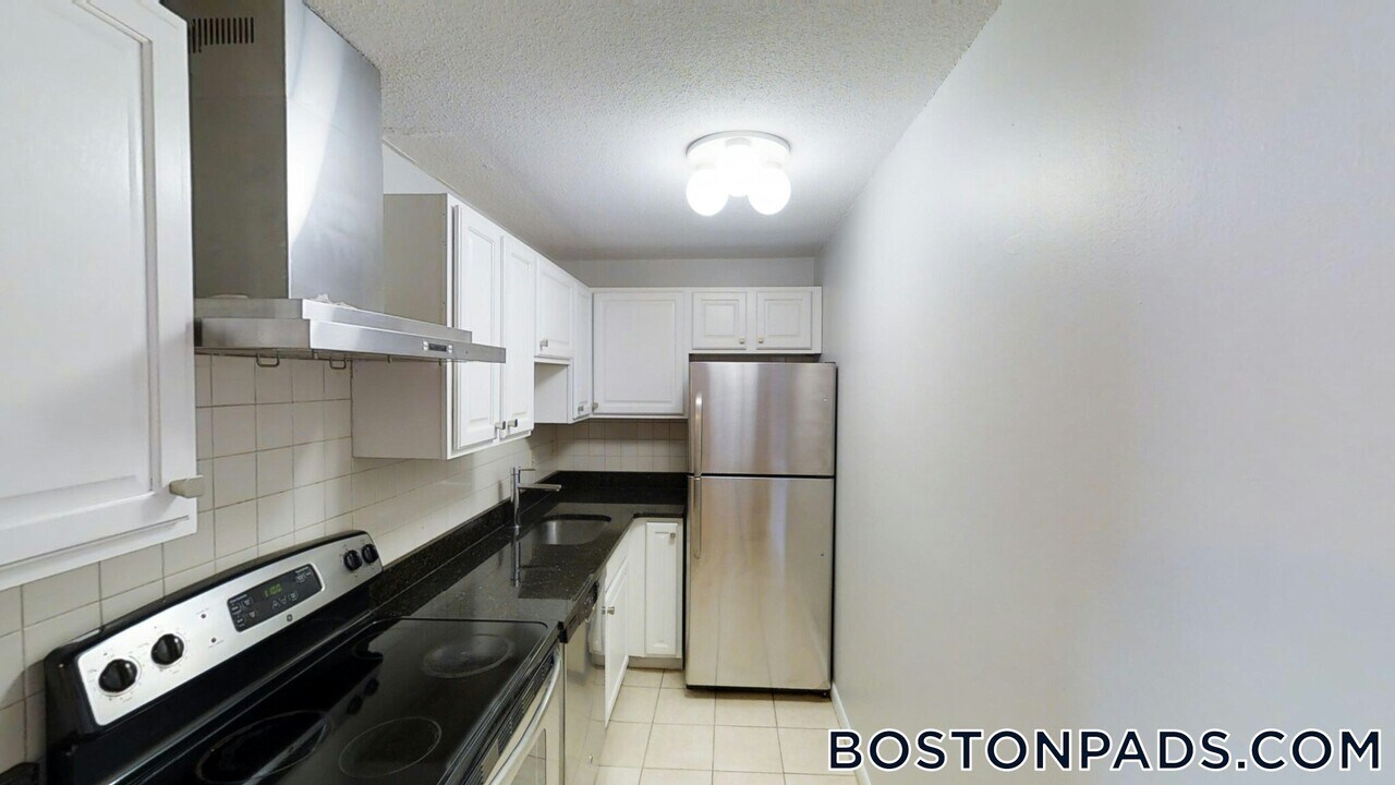 14 Murdock St in Somerville, MA - Foto de edificio