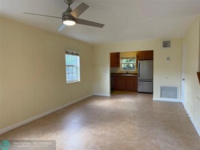 1229 SW 8th Ave in Fort Lauderdale, FL - Building Photo - Building Photo