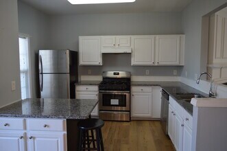 913 Prestwyck Ct in Alpharetta, GA - Building Photo - Building Photo