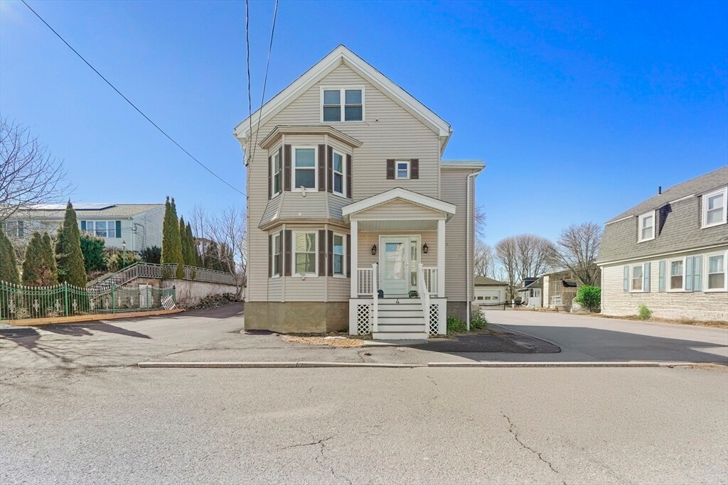 4 Champlain Rd in Salem, MA - Building Photo
