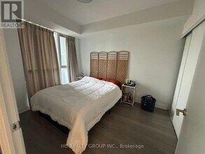 77 Mutual St in Toronto, ON - Building Photo - Building Photo